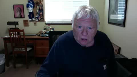 Snapshot of dirtrider195080438 chatting on May 29, 6:50 pm dirtrider195080438 online show from May 29, 6:50 pm