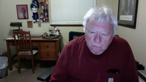Snapshot of dirtrider195080438 chatting on May 31, 5:37 am dirtrider195080438 online show from May 31, 5:37 am