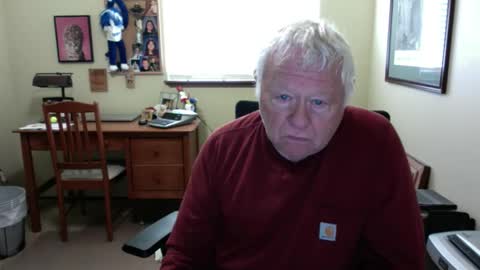 Snapshot of dirtrider195080438 chatting on June 1, 2:52 pm dirtrider195080438 online show from June 1, 2:52 pm