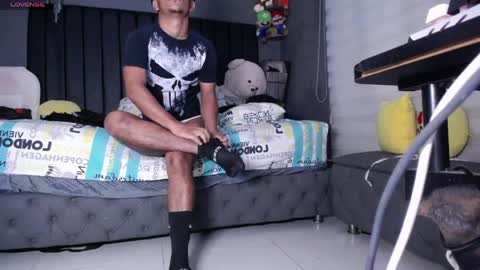 dirty_27cms online show from April 11, 3:27 pm