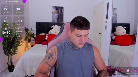 johny online show from October 15, 4:18 pm