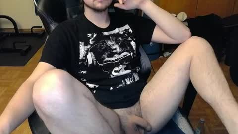Snapshot of dirty_fun_boy chatting on July 24, 10:41 pm dirty_fun_boy online show from July 24, 10:41 pm