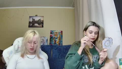 Dirty Kiss69 online show from May 31, 8:10 pm