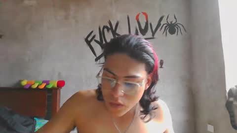 dirty model online show from February 25, 9:57 pm