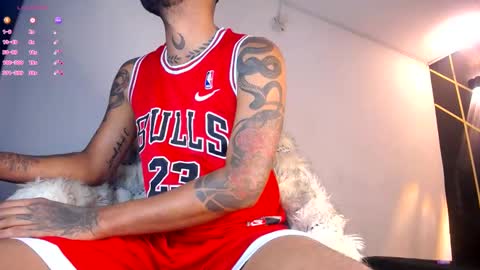 Snapshot of dirtybhot chatting on October 5, 4:00 am I just want to be happy online show from October 5, 4:00 am