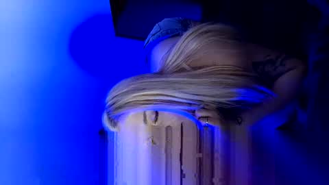 Snapshot of dirtydaisy1998 chatting on February 22, 8:24 am Daisy Wylde online show from February 22, 8:24 am