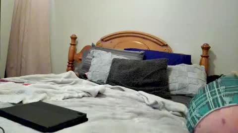 Snapshot of dirtydaisy1998 chatting on February 25, 8:24 am Daisy Wylde online show from February 25, 8:24 am