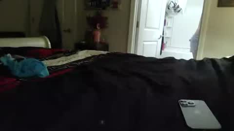 Girls Do it Beter online show from July 6, 2:41 am