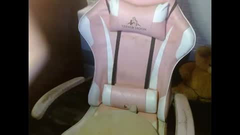 Snapshot of dirtylexa31 chatting on November 3, 2:51 pm LEXA online show from November 3, 2:51 pm