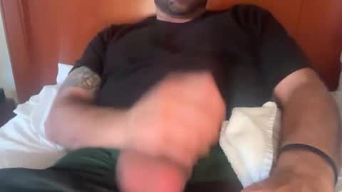 Snapshot of discrete1234 chatting on August 1, 1:21 pm discrete1234 online show from August 1, 1:21 pm