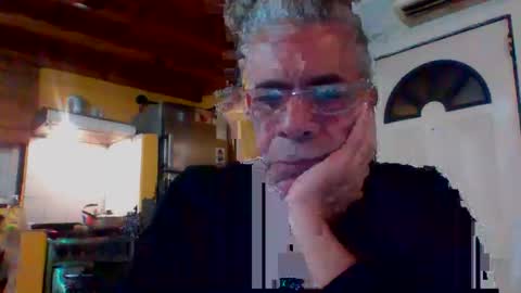 Snapshot of discretopasivo chatting on April 27, 2:09 am discretopasivo online show from April 27, 2:09 am