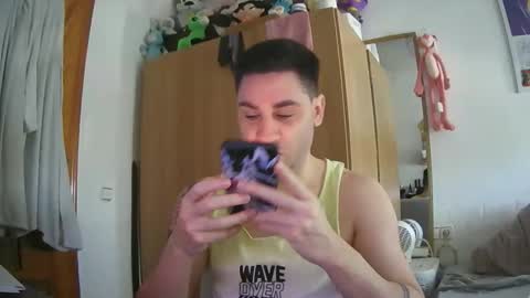 Snapshot of diselobienclaro chatting on February 18, 12:34 pm diselobienclaro online show from February 18, 12:34 pm