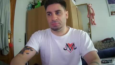 Snapshot of diselobienclaro chatting on February 26, 2:16 pm diselobienclaro online show from February 26, 2:16 pm