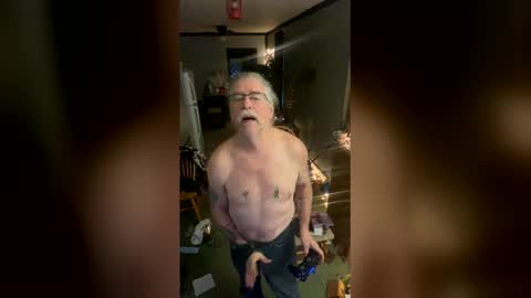 dispencer74 online show from February 8, 11:41 pm