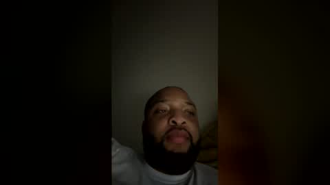 Snapshot of distantfantasydre chatting on June 2, 11:51 pm Dre online show from June 2, 11:51 pm