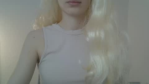 DitaMilton online show from February 12, 9:26 am