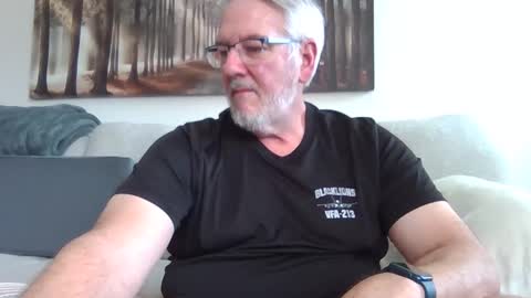 Snapshot of divadsialb chatting on March 22, 6:44 pm divadsialb online show from March 22, 6:44 pm