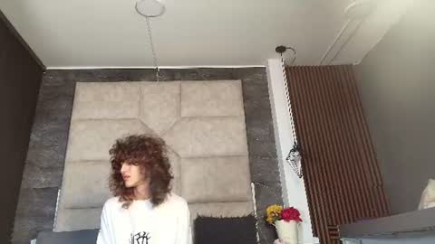 Snapshot of divine____ chatting on June 15, 7:16 pm DIVINE online show from June 15, 7:16 pm