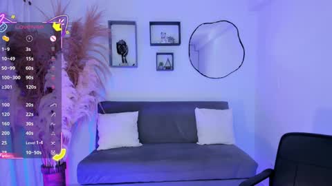 Amy  online show from October 9, 11:30 am