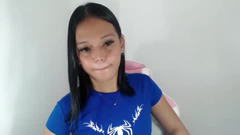 Crystal mae online show from April 22, 1:23 pm