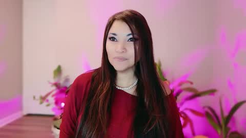 Snapshot of divinelynn chatting on February 1, 1:53 pm DivineLynn online show from February 1, 1:53 pm