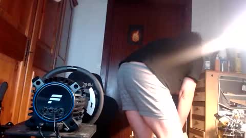 Snapshot of divitimido chatting on February 4, 7:31 pm divitimido online show from February 4, 7:31 pm