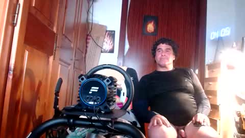 Snapshot of divitimido chatting on April 4, 10:51 pm divitimido online show from April 4, 10:51 pm
