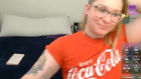 Snapshot of dixie_comanche chatting on January 15, 2:16 am dixie_comanche online show from January 15, 2:16 am