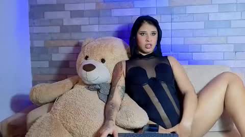 DixyPalmer online show from March 2, 7:54 pm