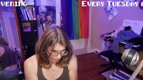 Rae online show from October 19, 1:17 am