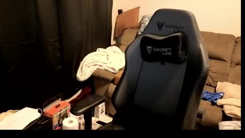 Hansel and Gretle online show from March 27, 1:33 am