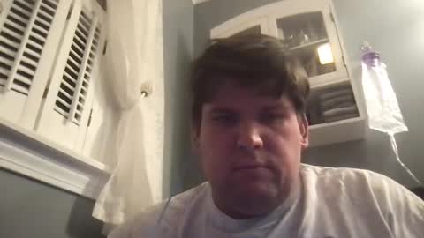 Snapshot of dj_stud chatting on January 2, 6:40 am dj_stud online show from January 2, 6:40 am