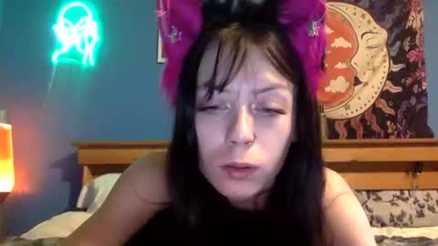 Snapshot of djldobaggins420 chatting on November 9, 8:01 am djldobaggins420 online show from November 9, 8:01 am