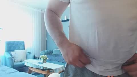 Snapshot of djmute chatting on April 24, 3:03 pm STR8 BOYv online show from April 24, 3:03 pm