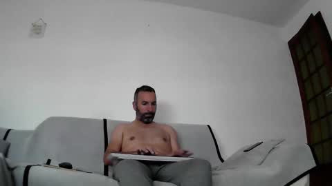 Snapshot of djo3322 chatting on December 10, 3:55 pm Djo online show from December 10, 3:55 pm