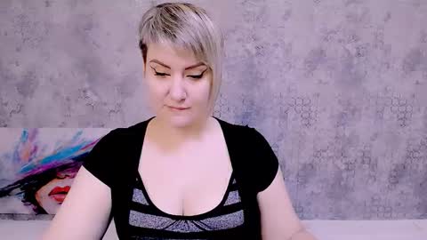 djullia online show from September 17, 6:04 am