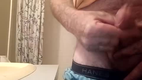 Snapshot of dman52026 chatting on April 3, 8:29 pm dman52026 online show from April 3, 8:29 pm