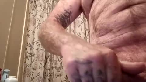 Snapshot of dman52026 chatting on July 3, 1:39 pm dman52026 online show from July 3, 1:39 pm