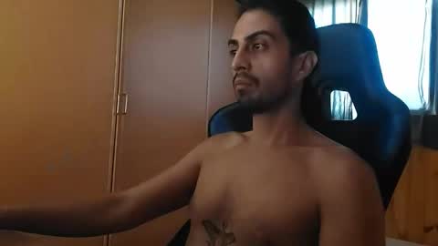 dmez online show from February 19, 8:27 pm