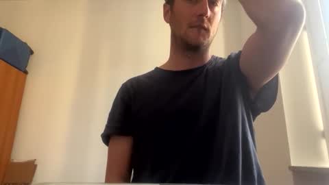 Snapshot of dogdammit chatting on September 30, 12:10 pm dogdammit online show from September 30, 12:10 pm