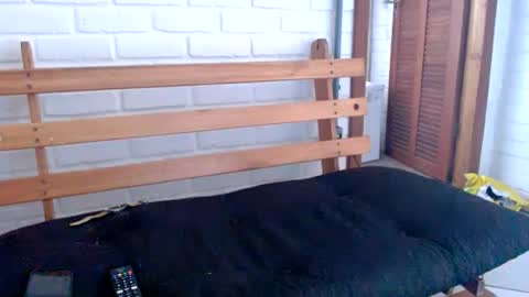 Snapshot of dogtattoo77 chatting on October 17, 11:46 am dogtattoo77 online show from October 17, 11:46 am