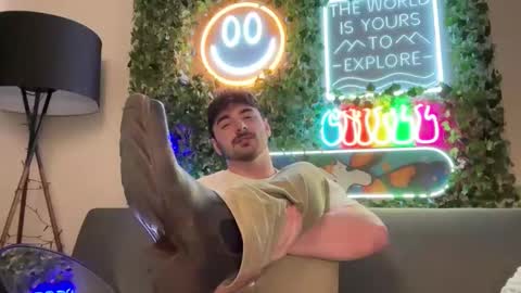 Snapshot of dohmerboyz chatting on March 2, 11:55 pm GIJO online show from March 2, 11:55 pm