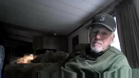 Snapshot of doingmyself69 chatting on November 6, 10:10 pm doingmyself69 online show from November 6, 10:10 pm