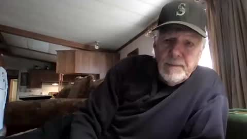 Snapshot of doingmyself69 chatting on November 10, 9:47 pm doingmyself69 online show from November 10, 9:47 pm