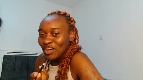 Snapshot of dolce_amber chatting on November 12, 9:42 am Dolce online show from November 12, 9:42 am