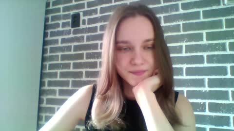 Snapshot of dolcezza_ chatting on April 14, 11:16 am dolcezza_ online show from April 14, 11:16 am