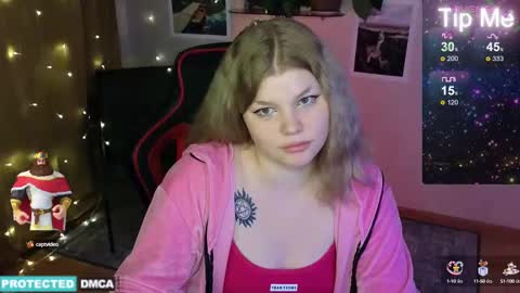 Snapshot of doll_chloe_ chatting on January 7, 7:49 pm Chloe online show from January 7, 7:49 pm