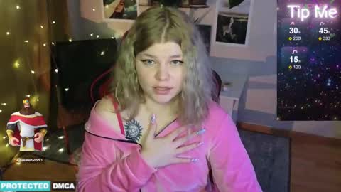 Snapshot of doll_chloe_ chatting on January 13, 7:00 am Chloe online show from January 13, 7:00 am