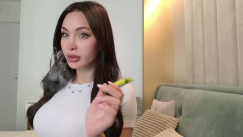 Snapshot of doll_lexi chatting on April 16, 6:47 am Lexi online show from April 16, 6:47 am