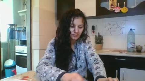 Snapshot of doll_stylish_ chatting on February 4, 7:18 am dol online show from February 4, 7:18 am